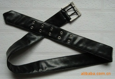 专业街舞钢管舞演出服饰 腰带皮质短裤批发指南